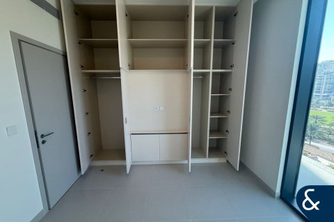 Снять в аренду квартиру в Дубай Хилс Эстейт, Дубай: 3 спальни, 130м², № 99150 - фото 13