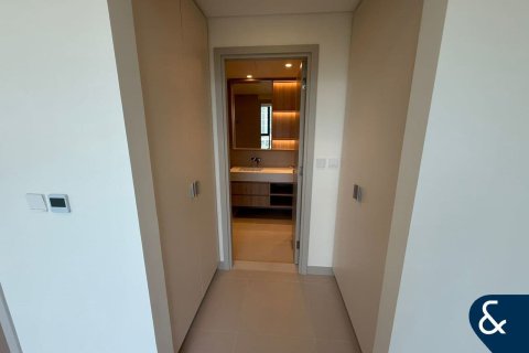 Снять в аренду квартиру в Дубай Хилс Эстейт, Дубай: 3 спальни, 130м², № 99150 - фото 7