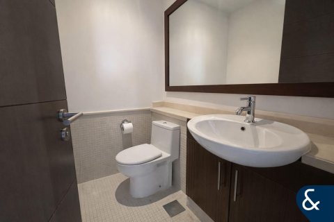 Apartment in SOUTH RIDGE in Downtown Dubai (Downtown Burj Dubai), Dubai 2 bedrooms, 152 sq.m. № 99152 - photo 20