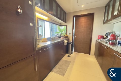 Apartment in SOUTH RIDGE in Downtown Dubai (Downtown Burj Dubai), Dubai 2 bedrooms, 152 sq.m. № 99152 - photo 10