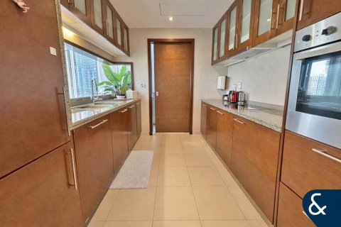 Apartment in SOUTH RIDGE in Downtown Dubai (Downtown Burj Dubai), Dubai 2 bedrooms, 152 sq.m. № 99152 - photo 9