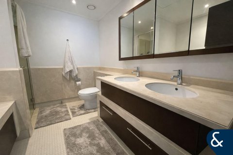 Apartment in SOUTH RIDGE in Downtown Dubai (Downtown Burj Dubai), Dubai 2 bedrooms, 152 sq.m. № 99152 - photo 21