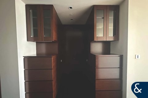 Apartment in Downtown Dubai (Downtown Burj Dubai), Dubai 3 bedrooms, 217 sq.m. № 99166 - photo 18