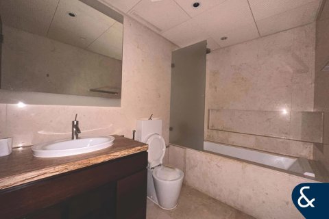 Apartment in Downtown Dubai (Downtown Burj Dubai), Dubai 3 bedrooms, 217 sq.m. № 99166 - photo 22