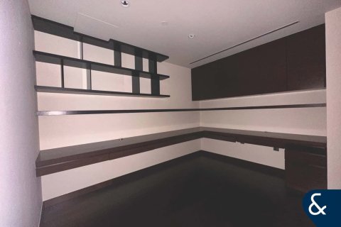 Apartment in Downtown Dubai (Downtown Burj Dubai), Dubai 3 bedrooms, 217 sq.m. № 99166 - photo 10