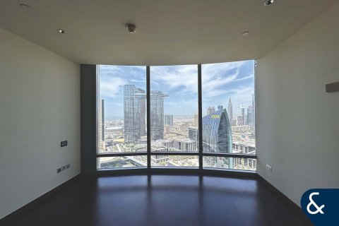 Apartment in Downtown Dubai (Downtown Burj Dubai), Dubai 3 bedrooms, 217 sq.m. № 99166 - photo 15