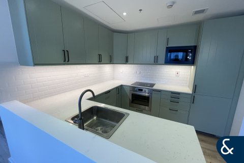 Apartment in SOUTH RIDGE in Downtown Dubai (Downtown Burj Dubai), Dubai 2 bedrooms, 154 sq.m. № 99151 - photo 12