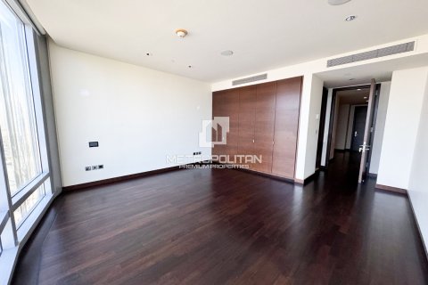 Apartment in Downtown Dubai (Downtown Burj Dubai), Dubai 3 bedrooms, 217 sq.m. № 73954 - photo 8