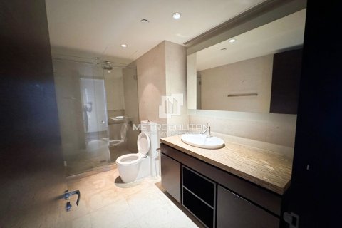 Apartment in Downtown Dubai (Downtown Burj Dubai), Dubai 3 bedrooms, 217 sq.m. № 73954 - photo 19