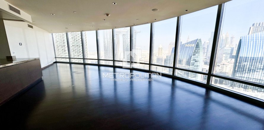 Apartment in Downtown Dubai (Downtown Burj Dubai), Dubai 3 bedrooms, 217 sq.m. № 73954