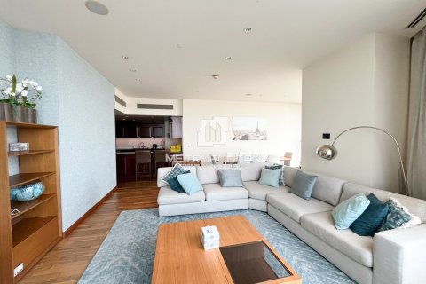 Снять в аренду квартиру в Даунтаун Дубай (Даунтаун Бурдж Дубай), Дубай: 2 спальни, 173м², № 73947 - фото 2