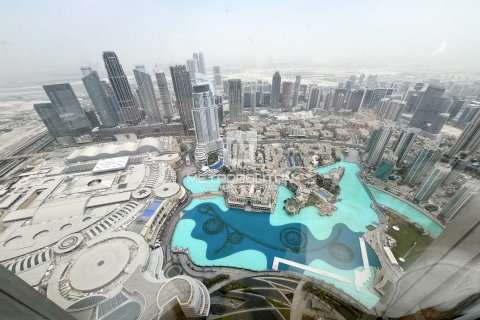 Снять в аренду квартиру в Даунтаун Дубай (Даунтаун Бурдж Дубай), Дубай: 2 спальни, 173м², № 73947 - фото 1