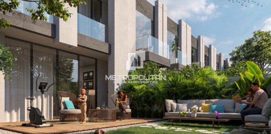 Villa in Dubai Land, Dubai 2 bedrooms, 88 sq.m. № 73946