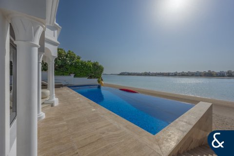 Villa in Garden Homes, Palm Jumeirah, Dubai 4 bedrooms, 612 sq.m. № 76358 - photo 20