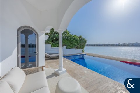 Villa in Garden Homes, Palm Jumeirah, Dubai 4 bedrooms, 612 sq.m. № 76358 - photo 24