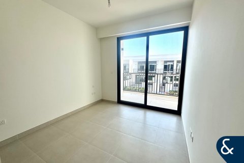 Снять в аренду виллу в Town Square, Дубай: 3 спальни, 174м², № 76356 - фото 8