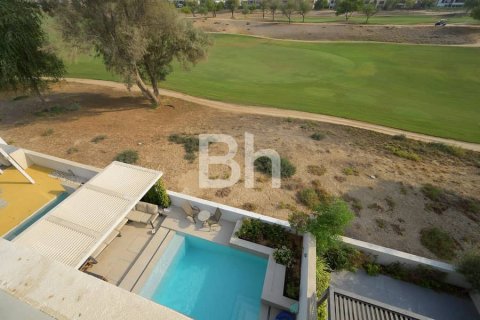 Adosado en Jumeirah Golf Estates, Dubai, 4 dormitorios, 326 m², № 57750 - foto 5