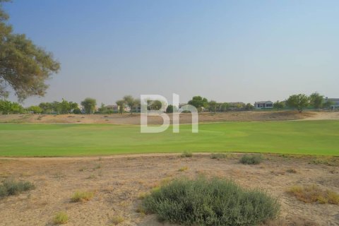 Adosado en Jumeirah Golf Estates, Dubai, 4 dormitorios, 326 m², № 57750 - foto 3