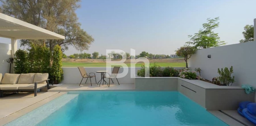 Adosado en Jumeirah Golf Estates, Dubai, 4 dormitorios, 326 m², № 57750