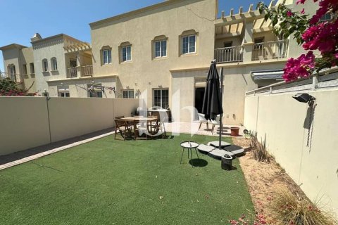 Adosado en The Springs, Dubai, 2 dormitorios, 173 m², № 57726 - foto 1