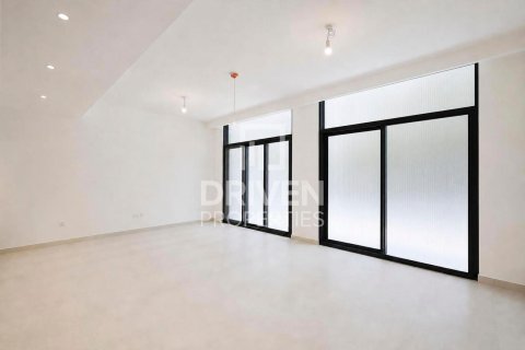 Villa in Mudon, Dubai 3 bedrooms, 168.06 sq.m. № 142820 - photo 9