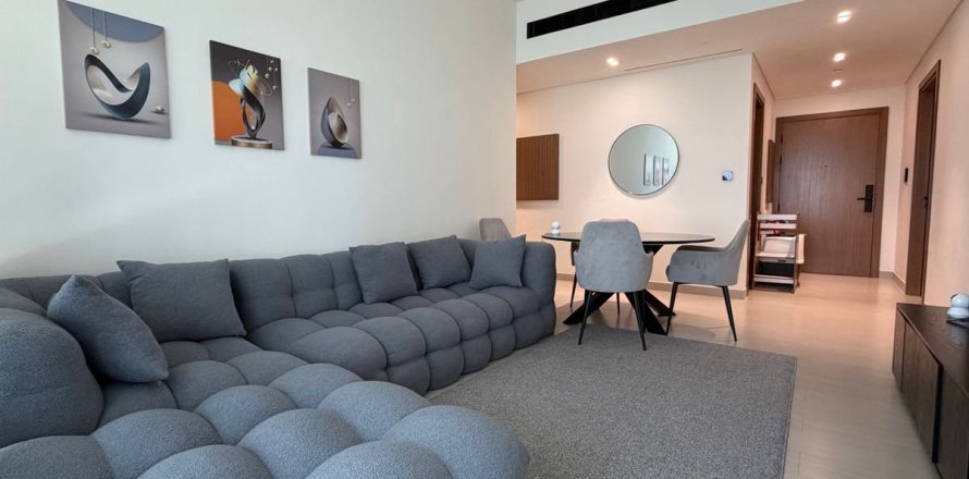 Квартира в Дубае, 2 спальни, 116.1м², № 95726