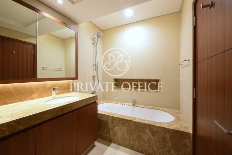 Apartment in The Hills A, The Hills, Dubai 3 bedrooms, 165.73895200 sq.m. № 63365 - photo 6