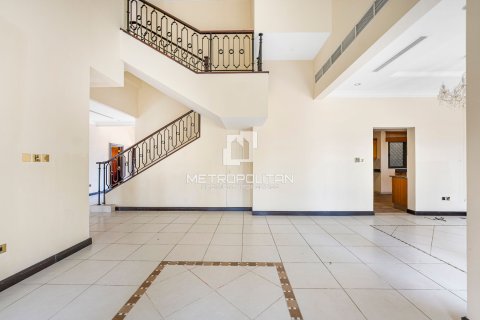 Villa in Palm Jumeirah, Dubai 4 bedrooms, 470 sq.m. № 73107 - photo 15