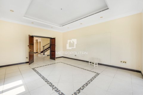 Villa in Palm Jumeirah, Dubai 4 bedrooms, 470 sq.m. № 73107 - photo 7