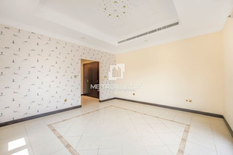 Villa in Palm Jumeirah, Dubai 4 bedrooms, 470 sq.m. № 73107 - photo 18