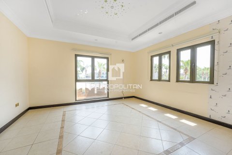 Villa in Palm Jumeirah, Dubai 4 bedrooms, 470 sq.m. № 73107 - photo 21
