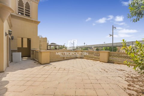 Villa in Palm Jumeirah, Dubai 4 bedrooms, 470 sq.m. № 73107 - photo 30