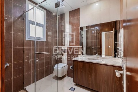 Villa en The Villa, Dubai, 6 dormitorios, 790 m², № 18875 - foto 10