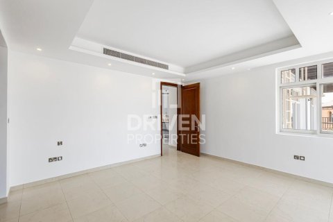 Villa en The Villa, Dubai, 6 dormitorios, 790 m², № 18875 - foto 23