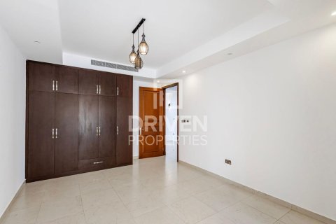 Villa en The Villa, Dubai, 6 dormitorios, 790 m², № 18875 - foto 6