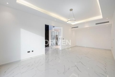 Villa in Al Quoz, Dubai 5 bedrooms, 505 sq.m. № 19238 - photo 5