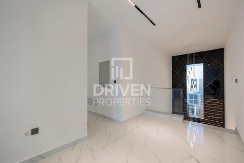 Villa in Al Quoz, Dubai 5 bedrooms, 505 sq.m. № 19238 - photo 20