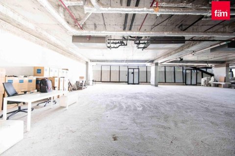 Magasin à Bur Dubai, Dubai, 560.9 m², № 97826 - photo 2