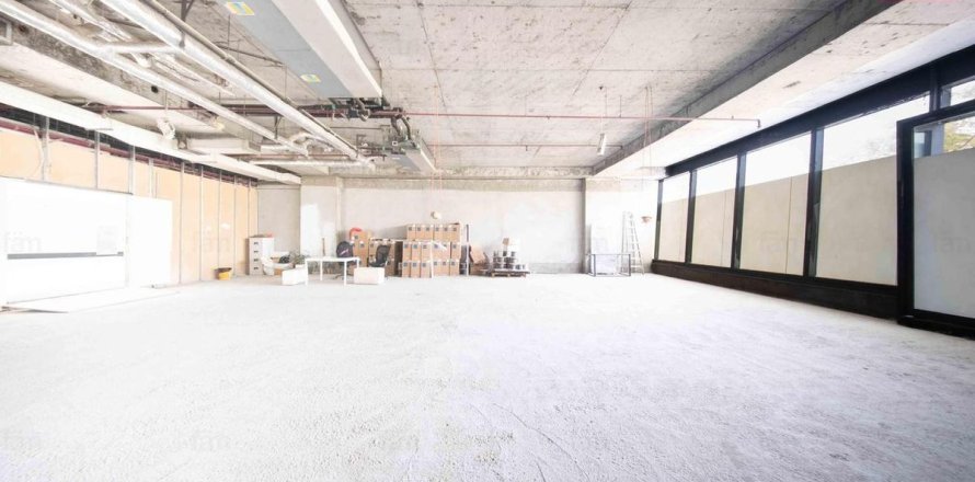 Magasin à Bur Dubai, Dubai, 560.9 m², № 97826