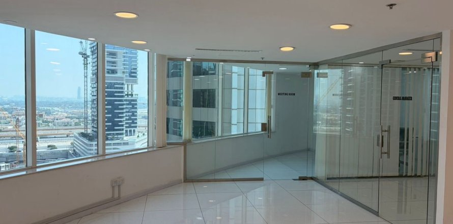 Офис в Бизнес-Бэе, Дубай, 111.5м², № 113469