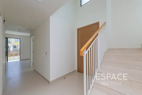 Townhouse in Dubai Hills Estate, Dubai 4 bedrooms, 229 sq.m. № 62261 - photo 11