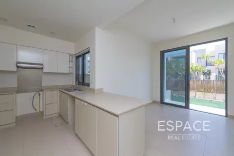 Townhouse in Dubai Hills Estate, Dubai 4 bedrooms, 229 sq.m. № 62261 - photo 9