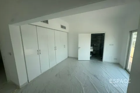 Villa en Meadows 1, Meadows, Dubai, 4 dormitorios, 390 m², № 62160 - foto 6