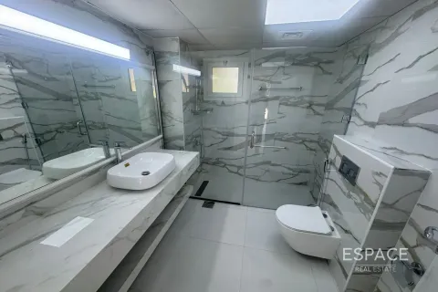 Villa en Meadows 1, Meadows, Dubai, 4 dormitorios, 390 m², № 62160 - foto 13