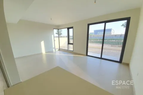 Adosado en Dubai Hills Estate, Dubai, 4 dormitorios, 229 m², № 62159 - foto 2
