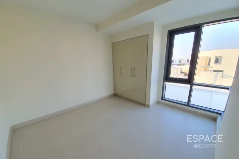 Adosado en Dubai Hills Estate, Dubai, 4 dormitorios, 229 m², № 62159 - foto 7
