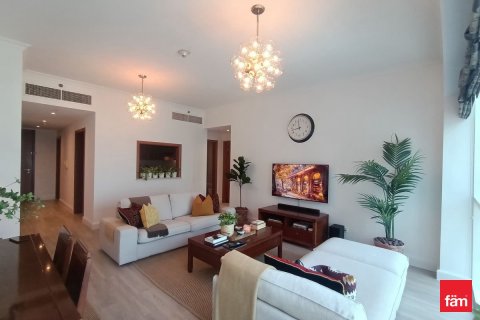 Снять в аренду квартиру в Дубае: 2 спальни, 102.2м², № 69410 - фото 1