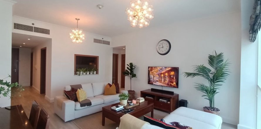 Квартира в Дубае, 2 спальни, 102.2м², № 69410