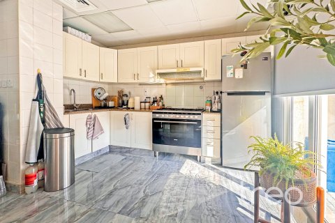 Villa en The Springs, Dubai, 2 dormitorios, 153.01 m², № 138122 - foto 2