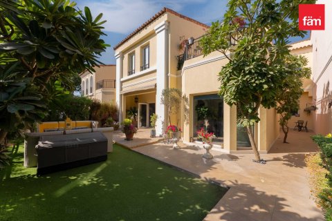 Maison de ville à Dubai, 3 chambres, 375 m², № 96348